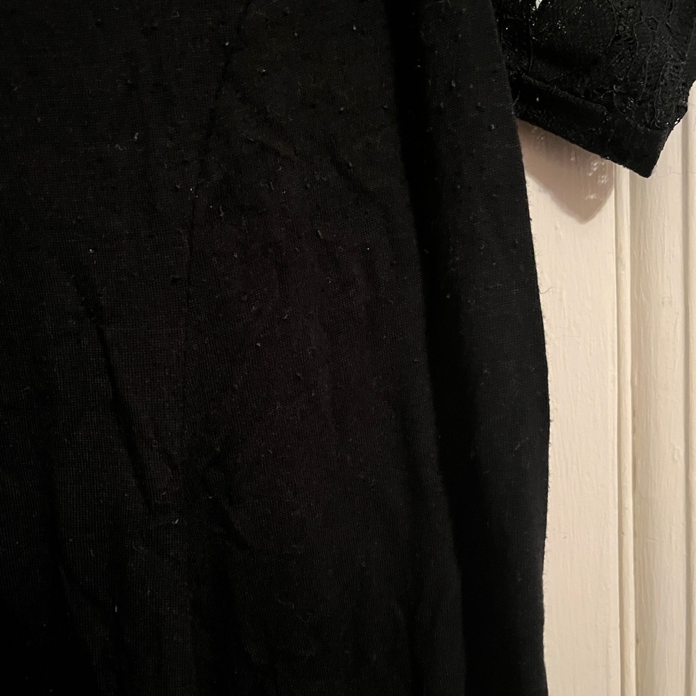 Apt. 9 Black Lace Yoke Short Sleeve Top Size Small - Picture 8 of 9